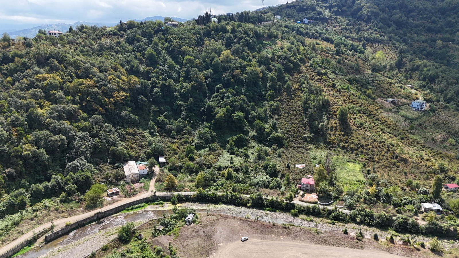 MABEL GAYRİMENKUL/ BEŞİKDÜZÜ/ NEFSİŞARLI MAH 16 DÖNÜM ARSA